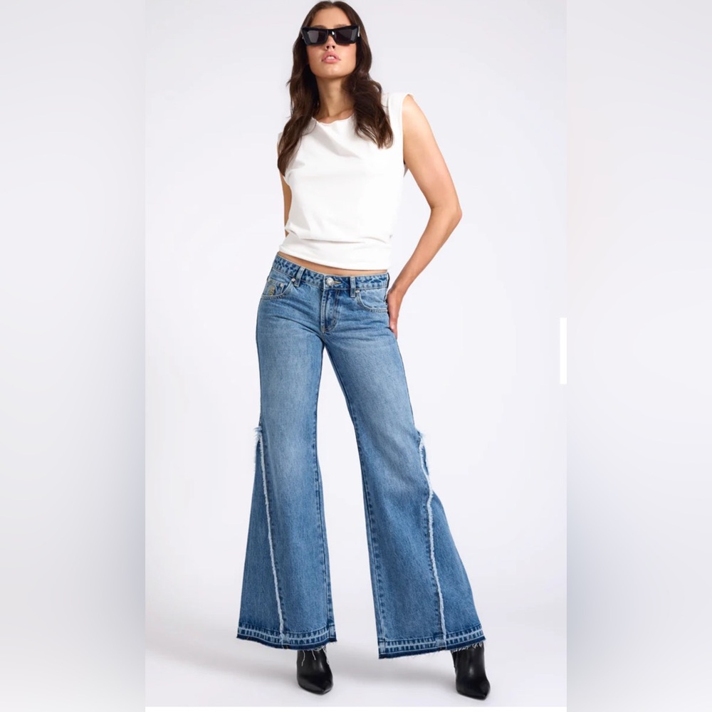 Free People X One Teaspoon NWT Johnnies Low Waist Wide Leg Flared Denim Jeans 30